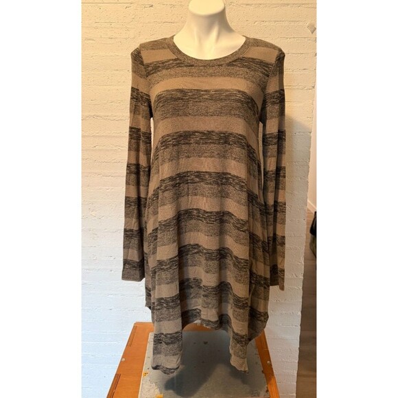 Boho-Chic BDG Long Sleeve Lightweight Asymmetric Dress Med - Picture 1 of 8